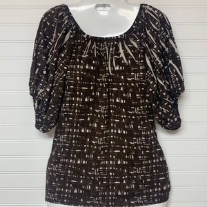 BCBG Maxazria Brown and White Elastic collar Tee Shirt Light Sweater Material XS